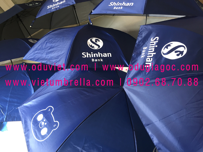 xưởng sản xuất ô dù cầm tay in logo quảng cáo